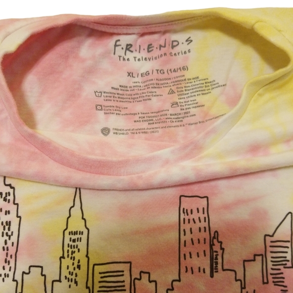 Friends Television Series Girl/Ladies crop top SZ:XL - Picture 2 of 2